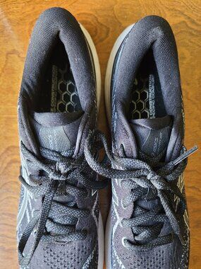 Asics Gel Kayano Size 6 Women's Running Shoes